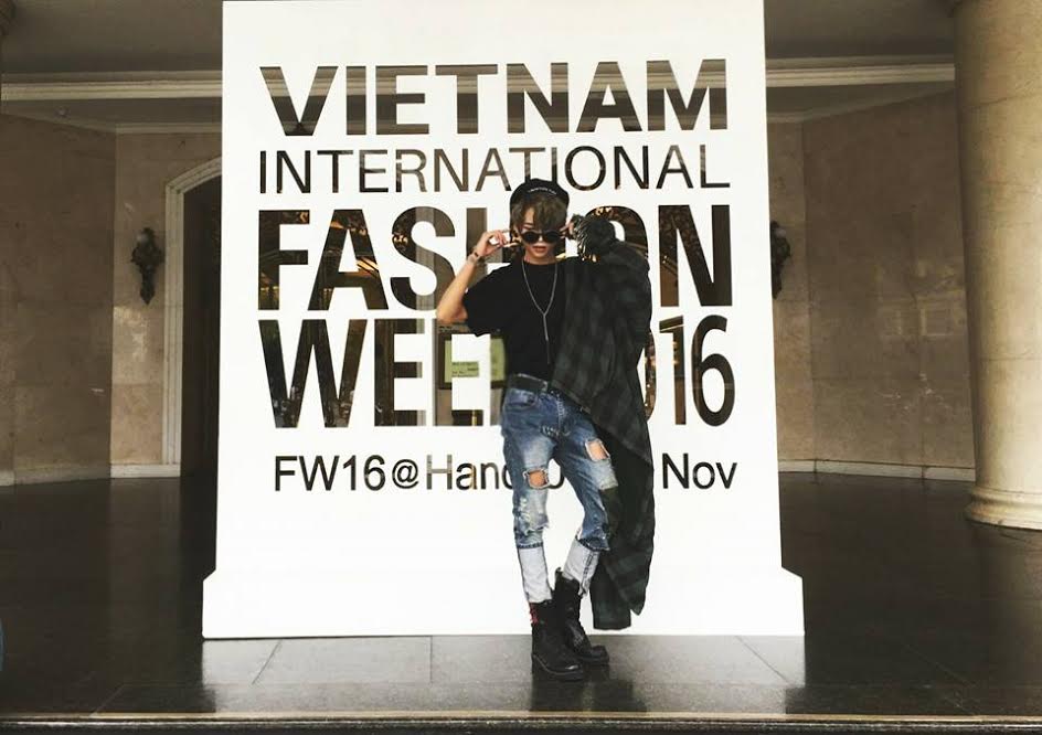 Đ&acirc;y c&oacute; phải những thảm họa thời trang của Vietnam International Fashion Week?