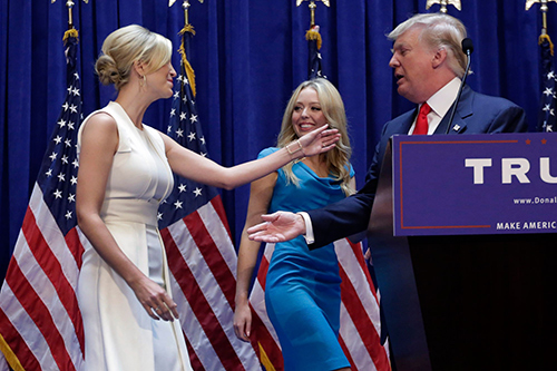 Nhan sắc tựa &lsquo;nữ thần&rsquo; của hai c&ocirc; con g&aacute;i Tổng thống Donald Trump
