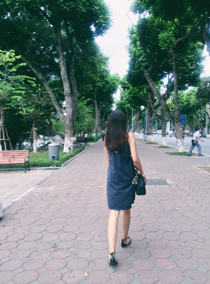 Ngẩn ngơ với gu thời trang đời thường, giản dị của Đỗ Mỹ Linh