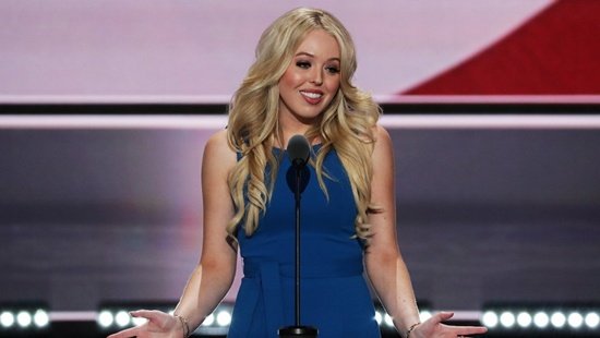 Nhan sắc tựa &lsquo;nữ thần&rsquo; của hai c&ocirc; con g&aacute;i Tổng thống Donald Trump