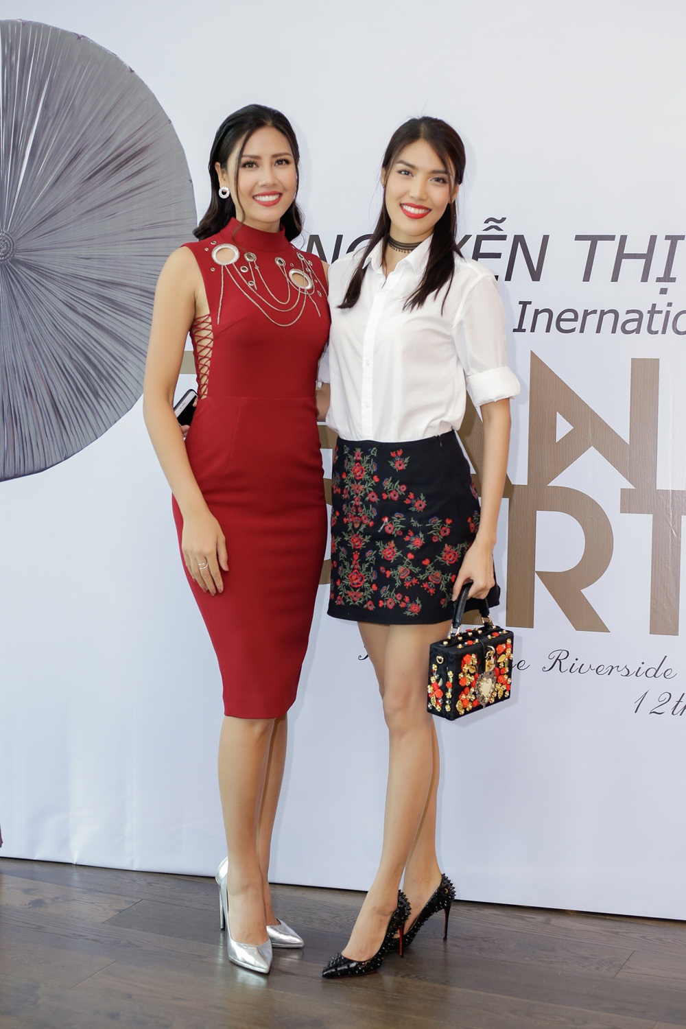 Team Lan Khu&ecirc; The Face 'đọ d&aacute;ng' c&ugrave;ng &Aacute; hậu Nguyễn Thị Loan