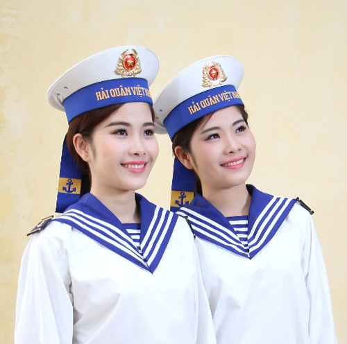 Lộ diện nhan sắc người chị song sinh của Hoa kh&ocirc;i Nguyễn Thị Lệ Nam Em