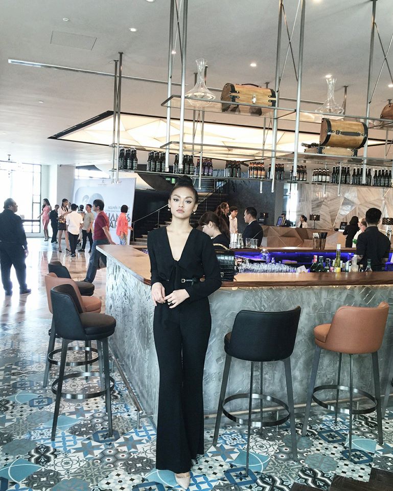 Phạm Hương, Mai Ng&ocirc; lọt top sao Việt mặc đẹp tuần qua