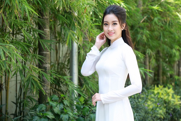 Ngắm nhan sắc sao Việt khi mặc &aacute;o d&agrave;i
