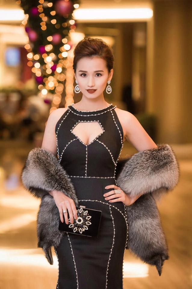 Kh&aacute;nh Ng&acirc;n, Chi Pu, Huyền My lọt top sao Việt mặc đẹp tuần qua