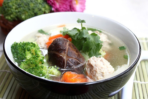 Canh rau củ đẹp mắt, hấp dẫn (Ảnh: Ng&ocirc;i sao)
