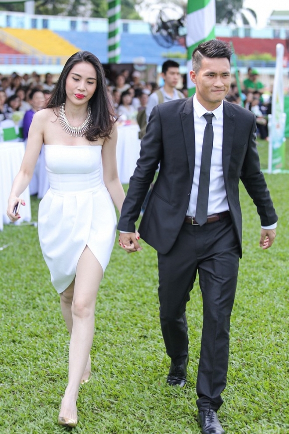 C&ocirc;ng Vinh bất ngờ t&aacute;i xuất tr&ecirc;n s&acirc;n cỏ sau tuy&ecirc;n bố giải nghệ