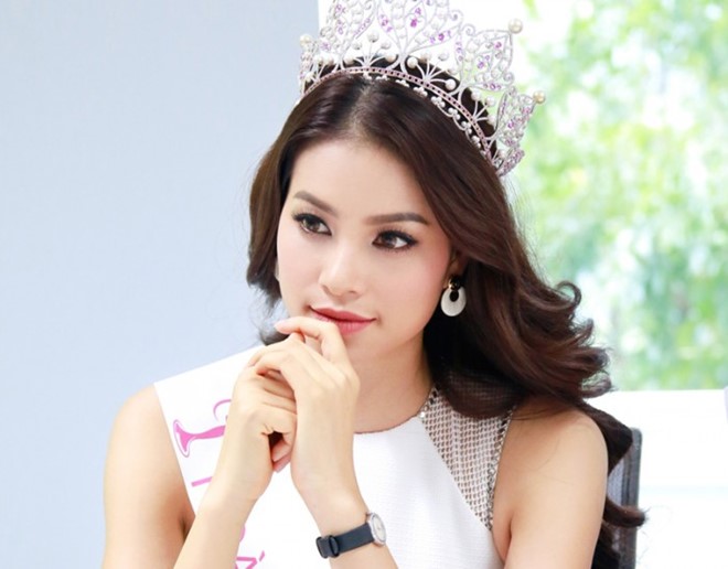 Những bí kíp 'thần thánh' giúp Hoa hậu Phạm Hương luôn trẻ trung