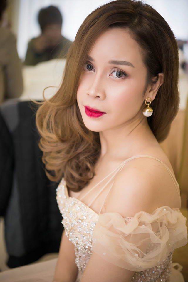 Cận cảnh nhan sắc ca sĩ Lưu Hương Giang sau phẫu thuật thẩm mỹ