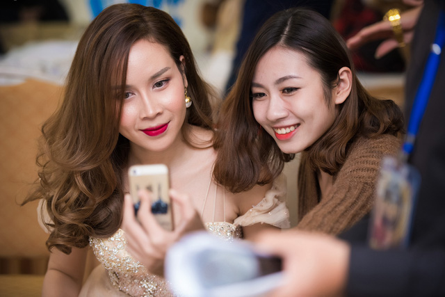 Cận cảnh nhan sắc ca sĩ Lưu Hương Giang sau phẫu thuật thẩm mỹ