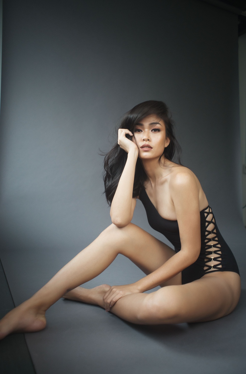 M&acirc;u Thanh Thủy khoe th&acirc;n h&igrave;nh 'n&oacute;ng bỏng' trong bộ ảnh bikini mới
