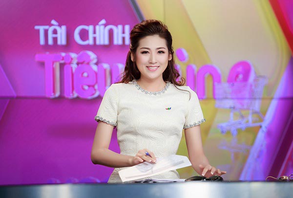 Ngắm nhan sắc gợi cảm của d&agrave;n mỹ nh&acirc;n Việt tuổi Dậu