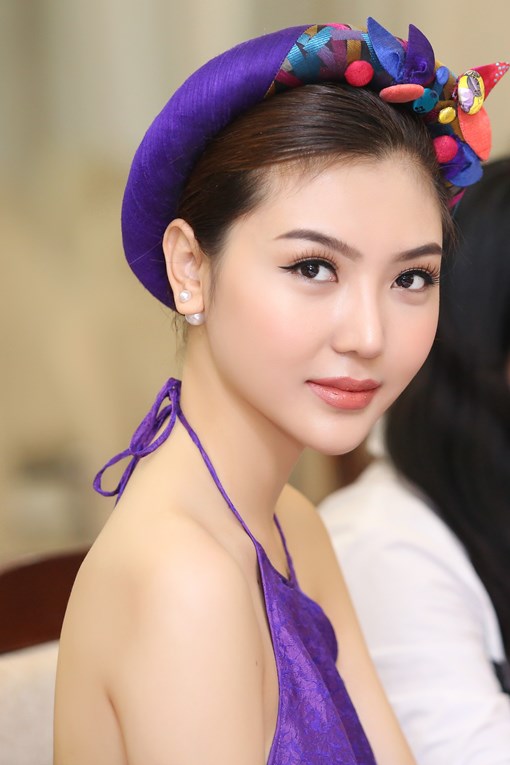 Ngắm nhan sắc gợi cảm của d&agrave;n mỹ nh&acirc;n Việt tuổi Dậu