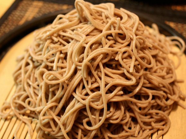 Người dân các nước ăn gì vào ngày đầu năm mới