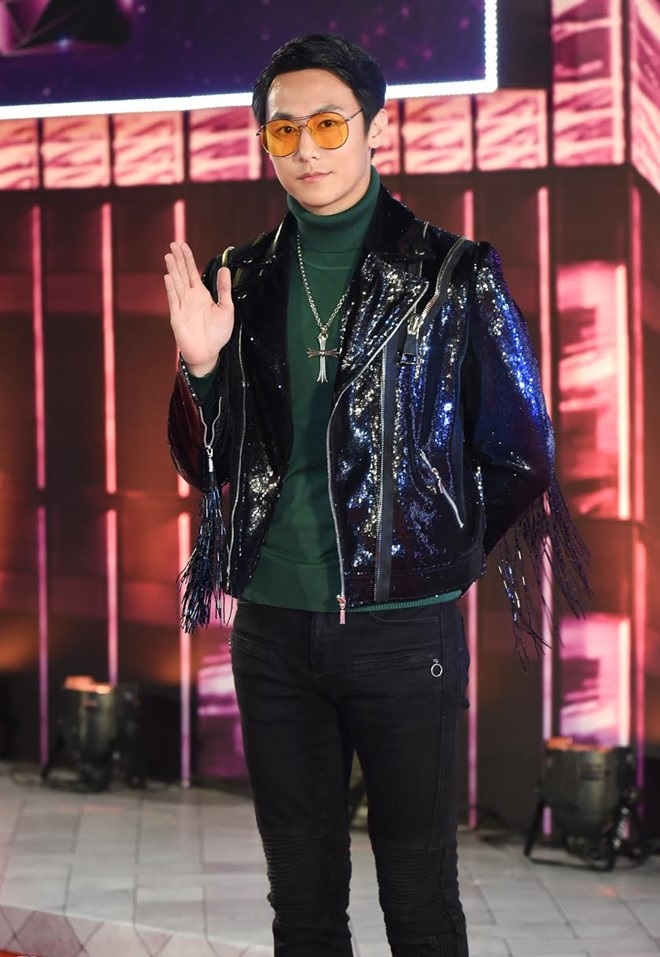 Phạm Hương đẹp tựa nữ thần tr&ecirc;n thảm đỏ Zing Music Award 2016