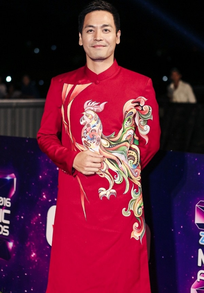 Phạm Hương đẹp tựa nữ thần tr&ecirc;n thảm đỏ Zing Music Award 2016