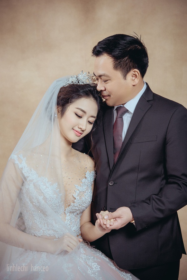 Trọn bộ ảnh cưới của Hoa hậu Trần Thu Ng&acirc;n v&agrave; chồng đại gia 