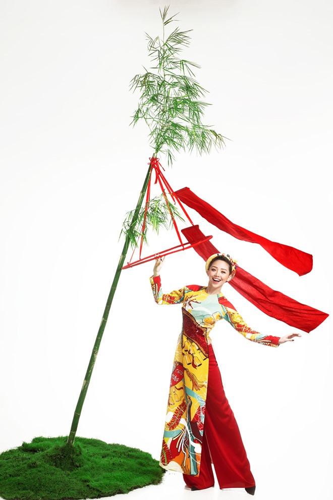 Sao Việt: Sơn Tùng M-TP, Noo Phước Thịnh, Chi Pu rạng rỡ trong bộ ảnh áo dài đón Tết