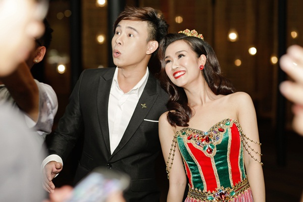 V&otilde; Hạ Tr&acirc;m 'đại thắng' khi chuyển từ ngoan hiền sang gợi cảm 