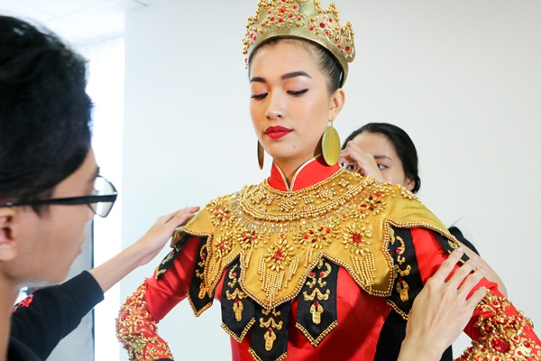 Hé lộ quốc phục của Lệ Hằng tại Miss Universe 2016 Hé lộ quốc phục của Lệ Hằng tại Miss Universe 2016