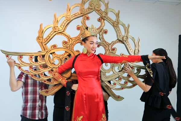 Hé lộ quốc phục của Lệ Hằng tại Miss Universe 2016 Hé lộ quốc phục của Lệ Hằng tại Miss Universe 2016