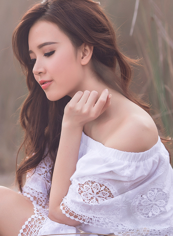 Kh&ocirc;ng cần đại gia, Midu vẫn  g&acirc;y 'cho&aacute;ng' với t&agrave;i sản 'khủng'