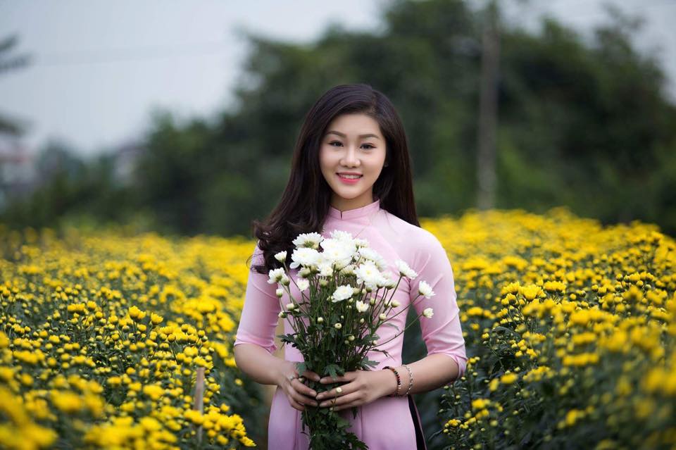 Lang-hoa-Tet-Hai-Phong-tap-nap-du-khach