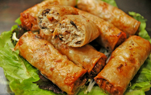 C&aacute;ch bảo quản m&oacute;n nem r&aacute;n ăn dần ng&agrave;y Tết