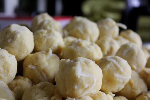 lang-banh-gai-lon-nhat-xu-thanh-vao-dip-can-tet