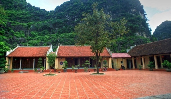 chua-cau-duyen-dau-nam