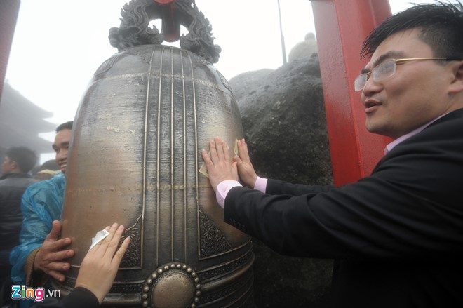 kinh-nghiem-du-lich-yen-tu-mua-le-hoi