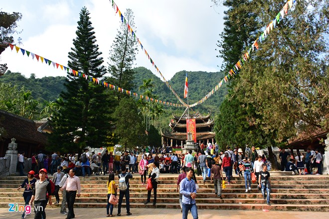 le-hoi-chua-huong