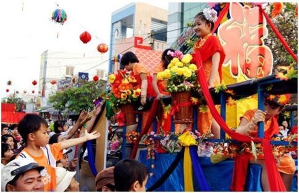 le-hoi-xuan-o-nam-trung-bo