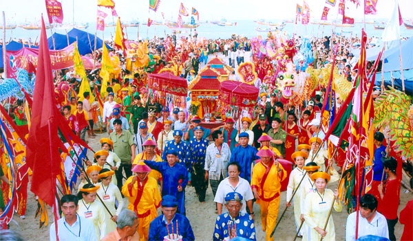 le-hoi-xuan-o-nam-trung-bo