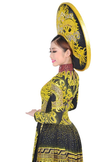 Thùy Dương mang 'Trống đồng Thăng Long' đi thi Hoa hậu Bản sắc toàn cầu Thùy Dương mang 'Trống đồng Thăng Long' đi thi Hoa hậu Bản sắc toàn cầu
