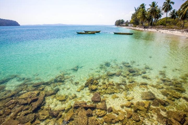 Việt Nam sở hữu hai b&atilde;i biển đẹp nhất ch&acirc;u &Aacute;