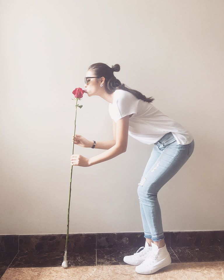 Muốn trẻ ra v&agrave;i tuổi, h&atilde;y thay đổi kiểu t&oacute;c như Phạm Hương