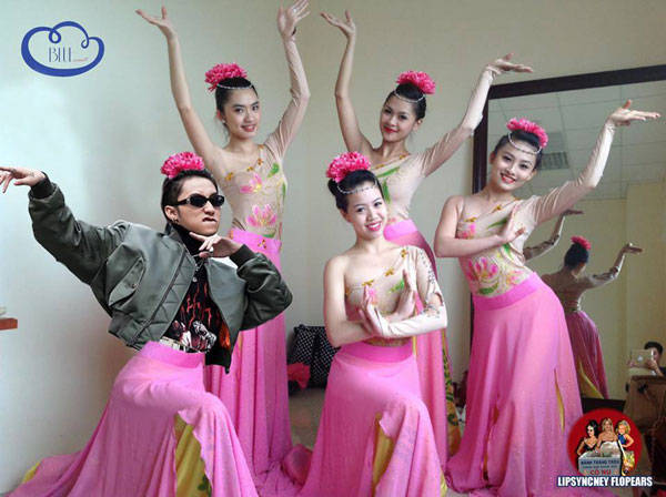 Chết cười với loạt ảnh chế thời trang '&ocirc;ng ch&uacute;' của Sơn T&ugrave;ng M-TP