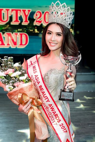 Nữ cổ động vi&ecirc;n xinh đẹp đăng quang Hoa hậu sắc đẹp ch&acirc;u &Aacute; 2017