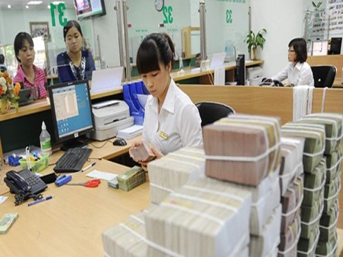 H&agrave;ng loạt vụ tiền tỷ bốc hơi trong sổ tiết kiệm