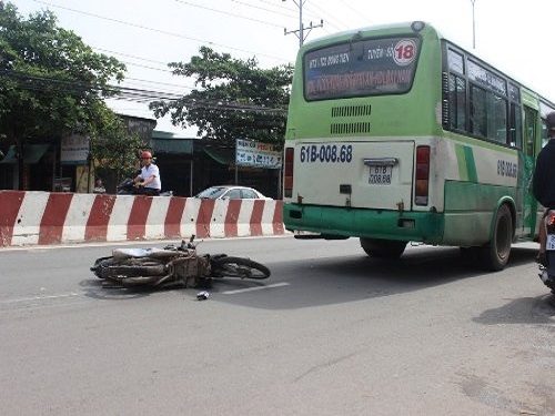 Tai nạn giao th&ocirc;ng nghi&ecirc;m trọng ng&agrave;y 7/10