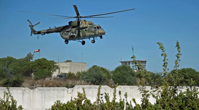 Trực thăng Nga bị IS bắn t&ecirc;n lửa khi đang trở h&agrave;ng viện trợ tại Syria