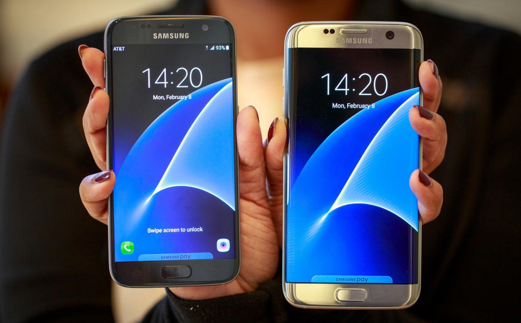 Samsung Galaxy S7 Edge - người anh em song sinh của Note 7 với gi&aacute; b&igrave;nh d&acirc;n hơn. Ảnh: Internet