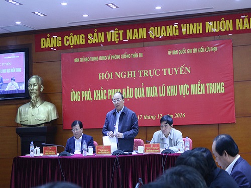 Lũ lụt miền Trung: Thủ tướng họp khẩn với 9 tỉnh miền Trung