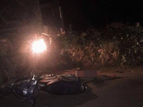 Tai nạn giao th&ocirc;ng ng&agrave;y 18/12: Lật xe cấp cứu, 6 người thương vong