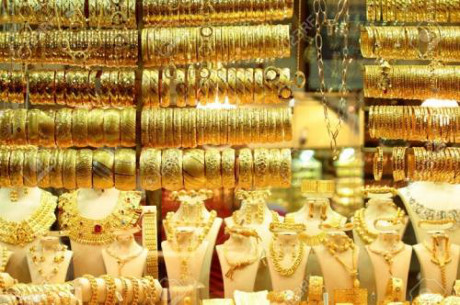 Gi&aacute; v&agrave;ng thế giới tiếp tục tăng mạnh