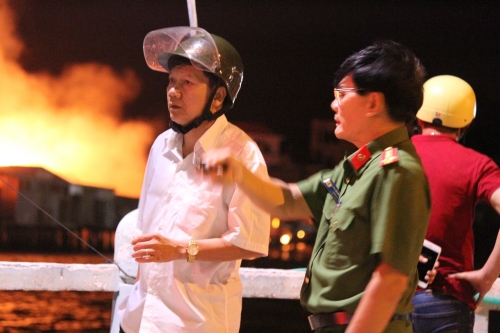 nha-trang-lua-chay-kinh-hoang-thieu-rui-gan-50-can-nha