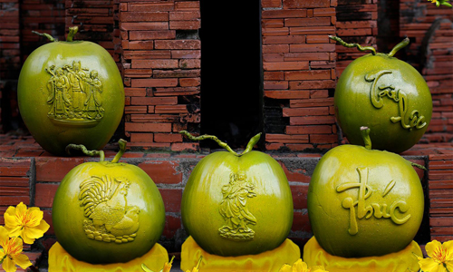 muon-kieu-tao-hinh-doc-la-don-tet-dinh-dau