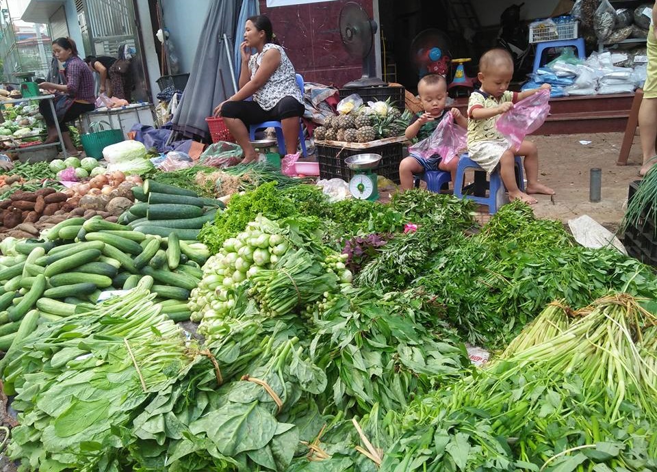 giap-tet-nguyen-dan-gia-rau-cu-qua-cho-le-giam