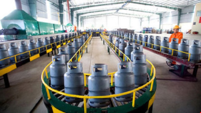 gia-gas-thang-2-tiep-tuc-tang-28000-dong-moi-binh-12kg